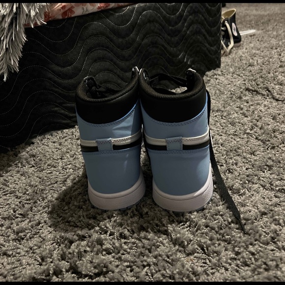Air Jordan’s 1 university blue i am willing to negotiate - Picture 12 of 14